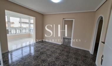 Resale - Bungalow - Orihuela Costa - Punta Prima