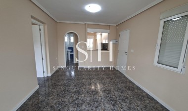 Resale - Bungalow - Orihuela Costa - Punta Prima