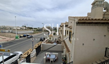 Resale - Bungalow - Orihuela Costa - Punta Prima