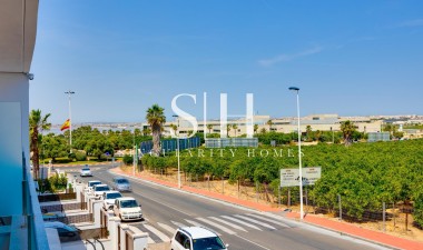 Resale - House - Torrevieja - Los balcones