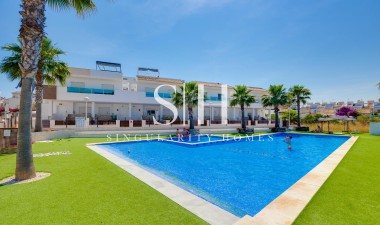 Resale - House - Torrevieja - Los balcones
