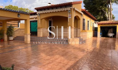 Resale - Villa - Orihuela Costa - Costa Blanca