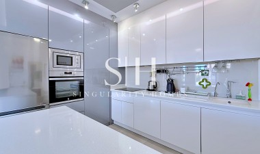 Resale - Apartment / flat - Pilar de la Horadada - Torre De La Horadada