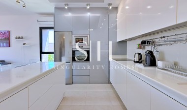 Resale - Apartment / flat - Pilar de la Horadada - Torre De La Horadada