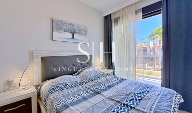 Resale - Apartment / flat - Pilar de la Horadada - Torre De La Horadada