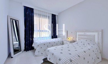 Resale - Apartment / flat - Pilar de la Horadada - Torre De La Horadada