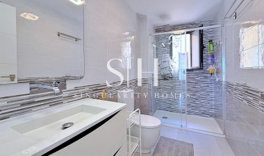 Resale - Apartment / flat - Pilar de la Horadada - Torre De La Horadada