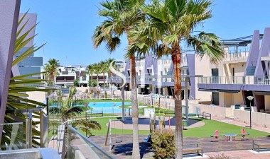 Resale - Apartment / flat - Pilar de la Horadada - Torre De La Horadada
