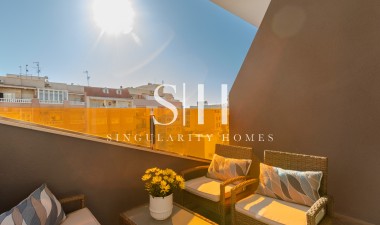 Reventa - Apartamento / piso - Torrevieja - Torrevieja*