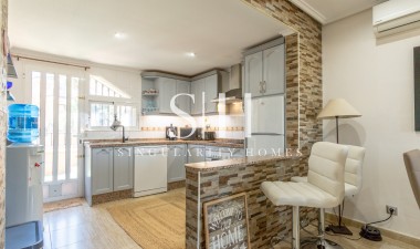 Resale - Bungalow - Orihuela Costa - Villamartín