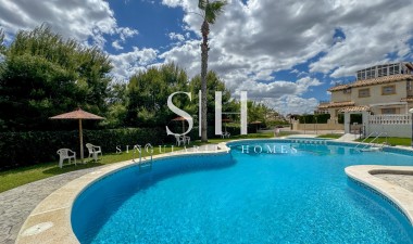 Resale - Villa - Orihuela Costa - La Zenia