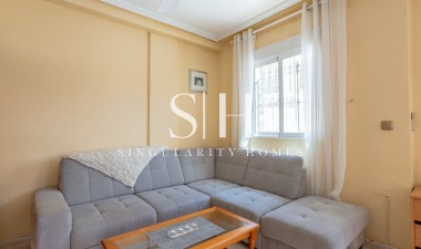 Resale - Villa - Orihuela Costa - La Zenia