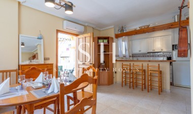 Resale - Villa - Orihuela Costa - La Zenia