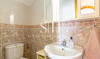 Resale - Villa - Orihuela Costa - La Zenia
