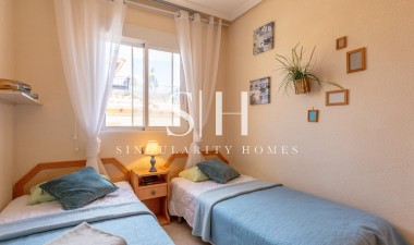 Resale - Villa - Orihuela Costa - La Zenia