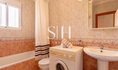 Resale - Villa - Orihuela Costa - La Zenia
