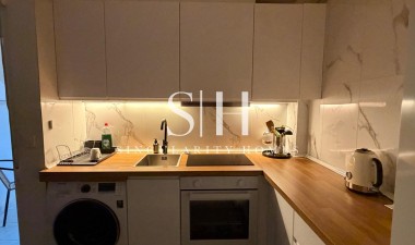 Resale - Apartment / flat - Torrevieja - La Mata pueblo