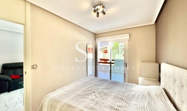 Resale - Apartment / flat - Orihuela Costa - Punta Prima