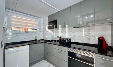 Resale - Apartment / flat - Orihuela Costa - Punta Prima