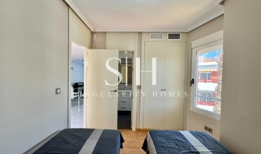 Resale - Apartment / flat - Orihuela Costa - Punta Prima