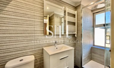 Resale - Apartment / flat - Orihuela Costa - Punta Prima