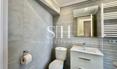 Resale - Apartment / flat - Orihuela Costa - Punta Prima