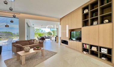 Resale - Villa - Orihuela - Las Colinas Golf