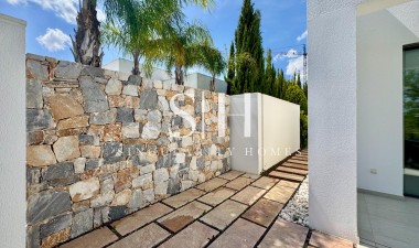 Resale - Villa - Orihuela - Las Colinas Golf