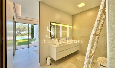 Resale - Villa - Orihuela - Las Colinas Golf