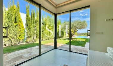 Resale - Villa - Orihuela - Las Colinas Golf