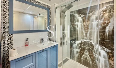 Resale - Apartment / flat - Torrevieja - La Mata
