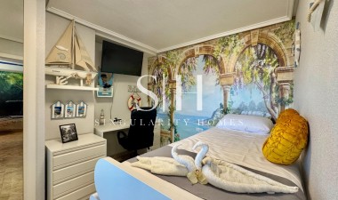 Resale - Apartment / flat - Torrevieja - La Mata