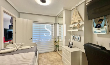 Resale - Apartment / flat - Torrevieja - La Mata