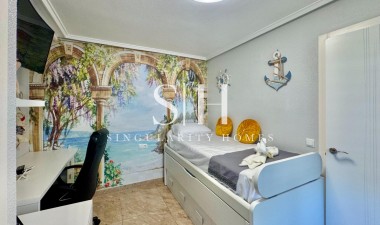Resale - Apartment / flat - Torrevieja - La Mata