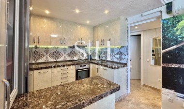 Resale - Apartment / flat - Torrevieja - La Mata