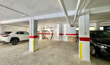 Resale - Apartment / flat - Torrevieja - La Mata