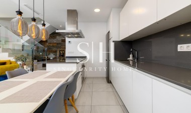 Resale - House - Villamartin - Orihuela costa