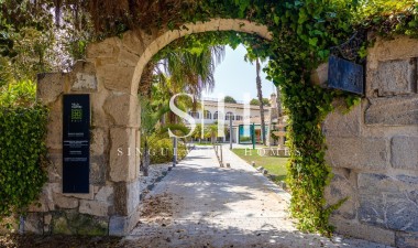 Resale - House - Villamartin - Orihuela costa