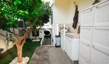 Resale - House - Torrevieja - aguas nuevas
