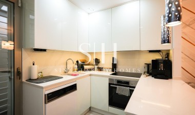 Resale - House - Torrevieja - aguas nuevas