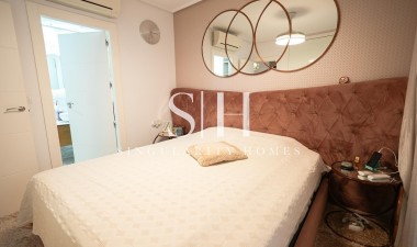 Resale - House - Torrevieja - aguas nuevas