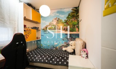 Resale - House - Torrevieja - aguas nuevas