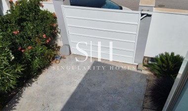 Odsprzedaż - Villa - Torrevieja - Torreta Florida