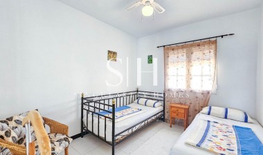 Odsprzedaż - Bungalow - Orihuela Costa - Los Altos