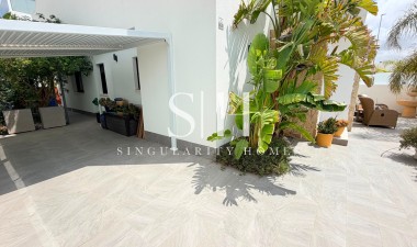 Odsprzedaż - Villa - Los Montesinos - Costa Blanca