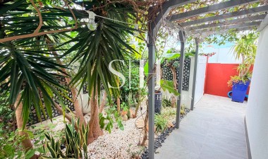Odsprzedaż - Villa - Los Montesinos - Costa Blanca