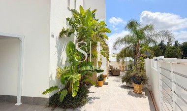 Odsprzedaż - Villa - Los Montesinos - Costa Blanca