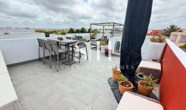 Odsprzedaż - Villa - Los Montesinos - Costa Blanca