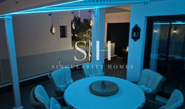 Odsprzedaż - Villa - Los Montesinos - Costa Blanca
