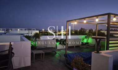 Odsprzedaż - Villa - Los Montesinos - Costa Blanca